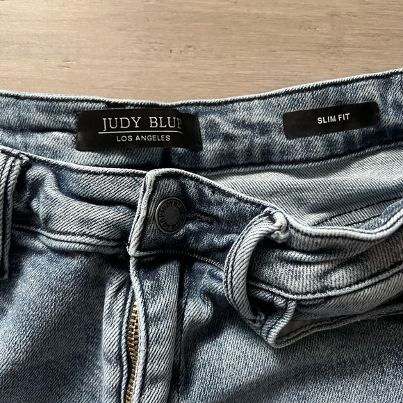 Judy Blue Jeans - Picture 4 of 6